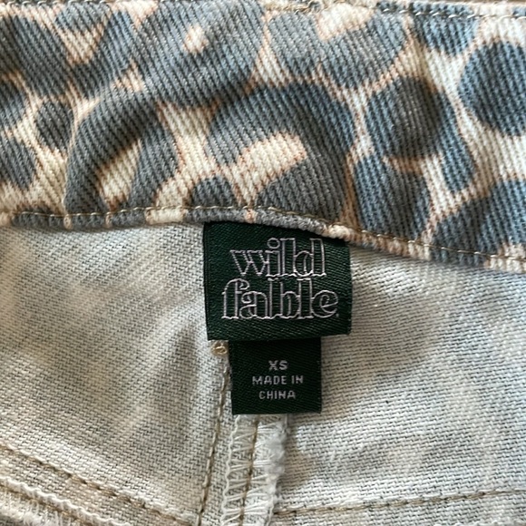 Wild Fable Leopard Print Straight Leg Jeans Size XS - Picture 9 of 13